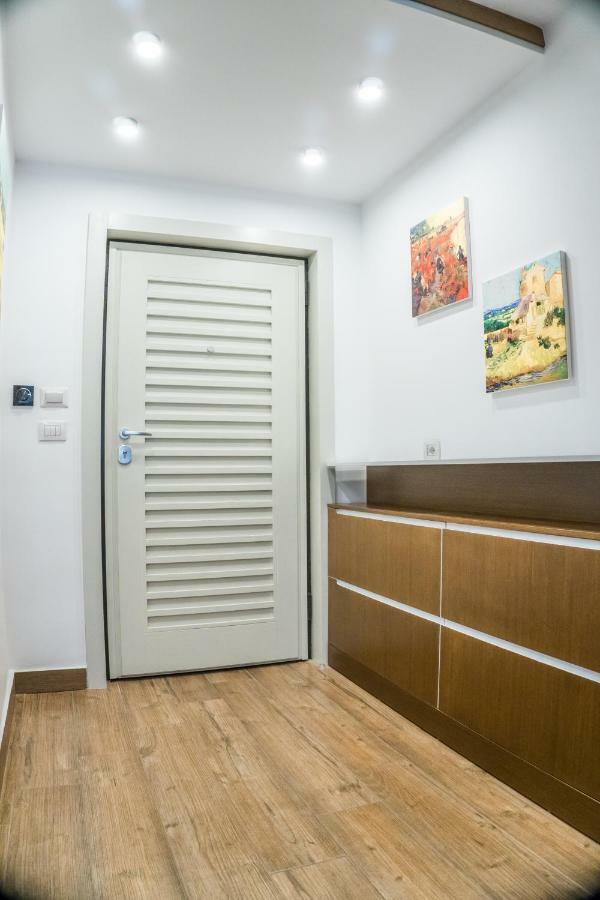 Venere Tirana Suite Exterior photo